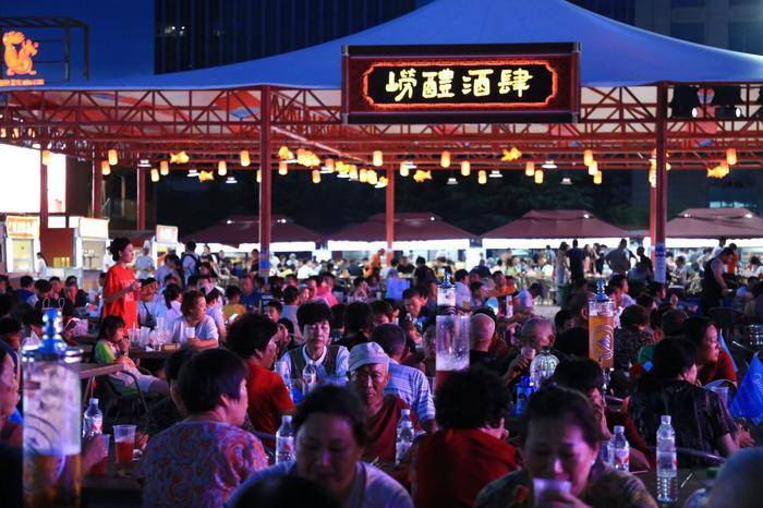 氛围感拉满<strong></p>
<p>欧意</strong>!体验超棒!市民游客齐赞第35届青岛国际啤酒节崂山会场