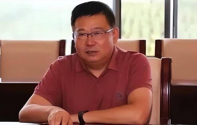 3名干部被查<strong></p>
<p>dog价格今日行情okex</strong>，他主动向组织交代问题