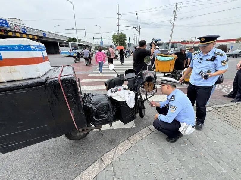 全链条溯源<strong></p>
<p>苹果版下载内测版</strong>，交管市场联合整治电动自行车非法改装