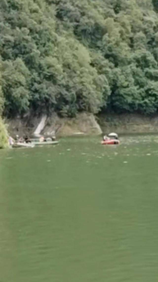 湖北一身家数千万元老板乘快艇到水库钓鱼落水失踪<strong></p>
<p>okex登入</strong>，搜寻14天仍未找到！当地公安：已展开调查
